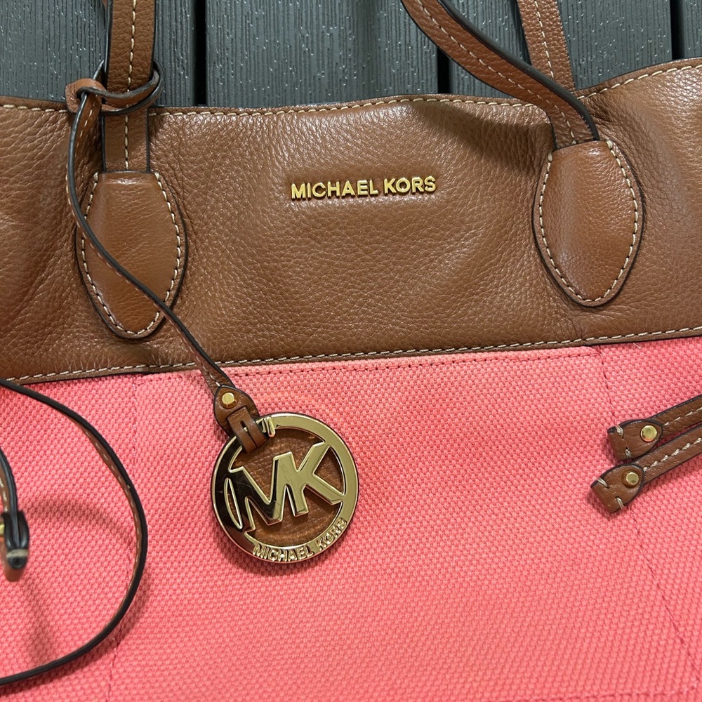 Michael Kors Pink and Brown Tote Bag - Picture 2 of 6